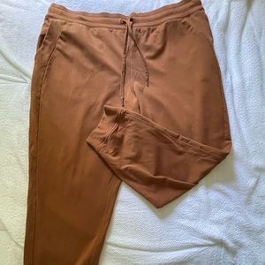 lululemon scuba joggers cooper brown size 20